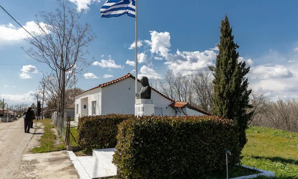 Το πνεύμα της κυράς της Ρω κυματίζει σαν σημαία στον Έβρο